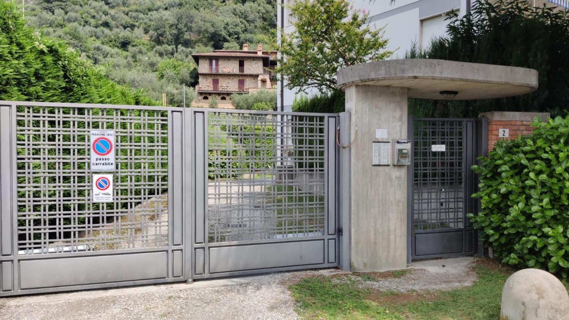 Appartamento Nelly - Per 4 Persone - Caray Park - Sale Marasino - Lago D'Iseo Marone Eksteriør billede